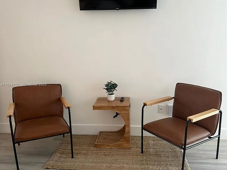 1840 James Ave #12 — Photo 16