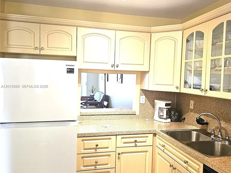2097 S Ocean Dr #305 — Photo 12
