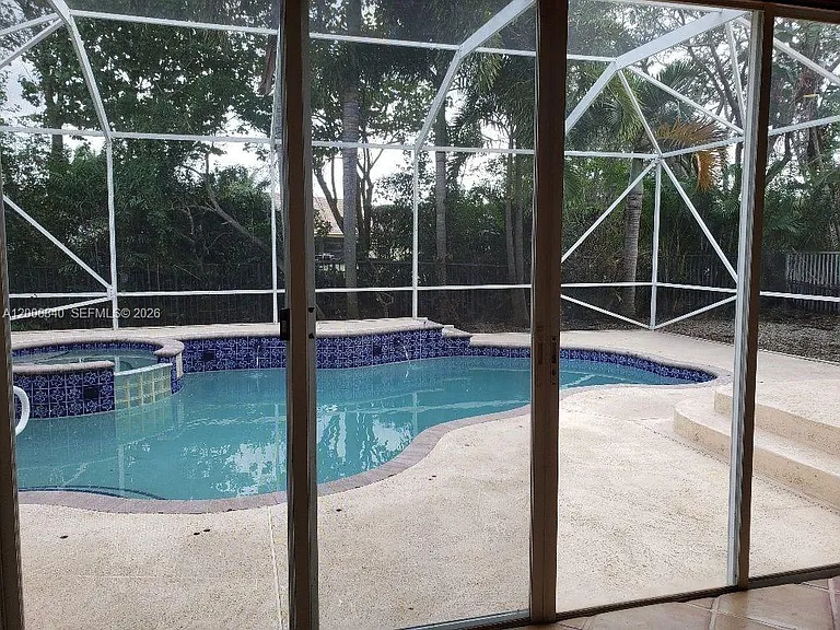 6352 Squirewood Way — Photo 14