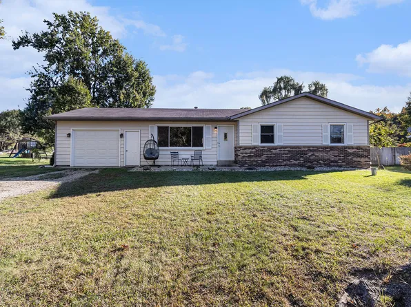 35473 Margurite Ln, Paw Paw, MI 49079