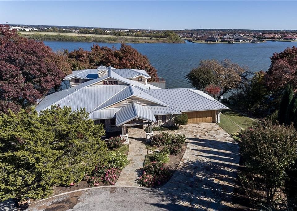 1st image of 627 S Harbor Ct