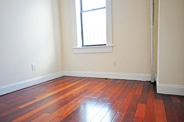 Rented by REAL New York | media 10