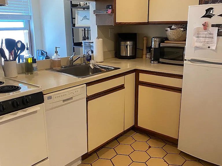 87 N Margin St #2 — Photo 4