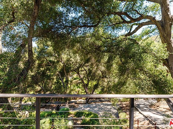 4th image of 1149 Old Topanga Canyon Rd