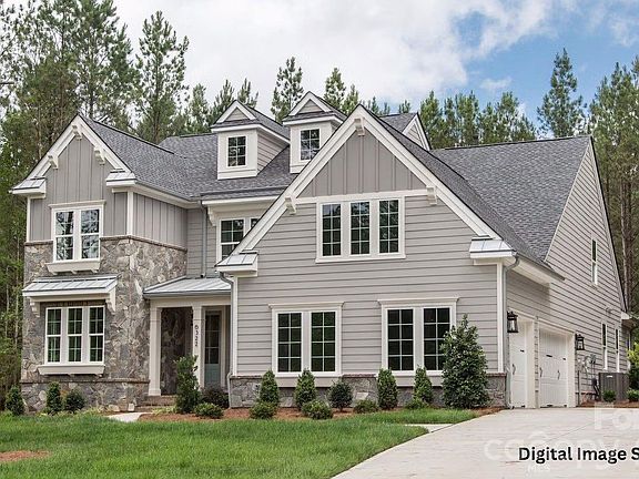 3rd image of 520 Weddington Rd