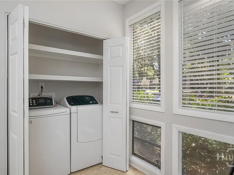 28 Dame Kathryn Dr — Photo 9