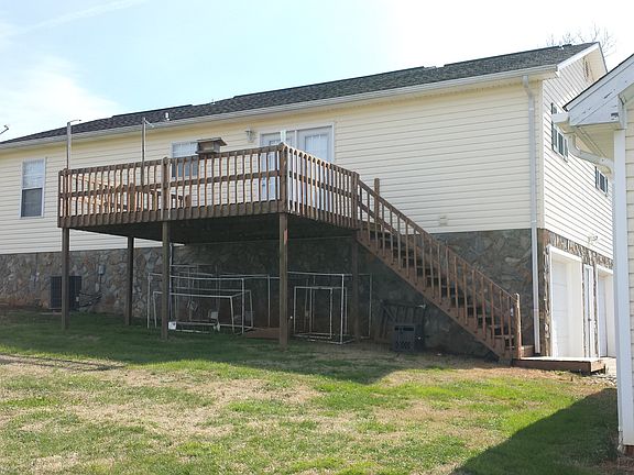 deck on back of home