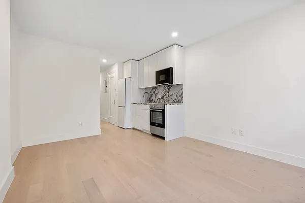 Rented by Abode Residential LLC | media 1