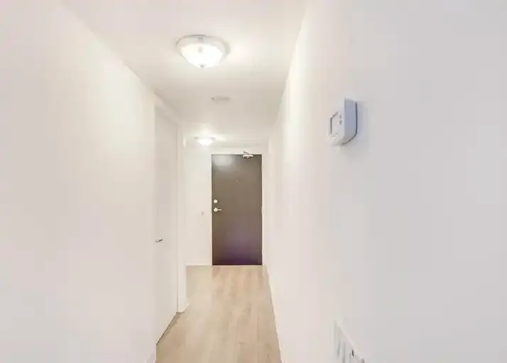 775 King St W #202 — Photo 5