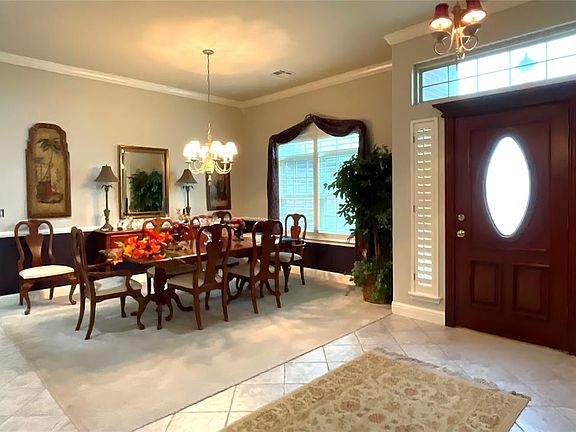 5th image of 3805 Harrogate Dr