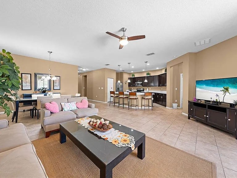 4704 Ruby Red Ln — Photo 27