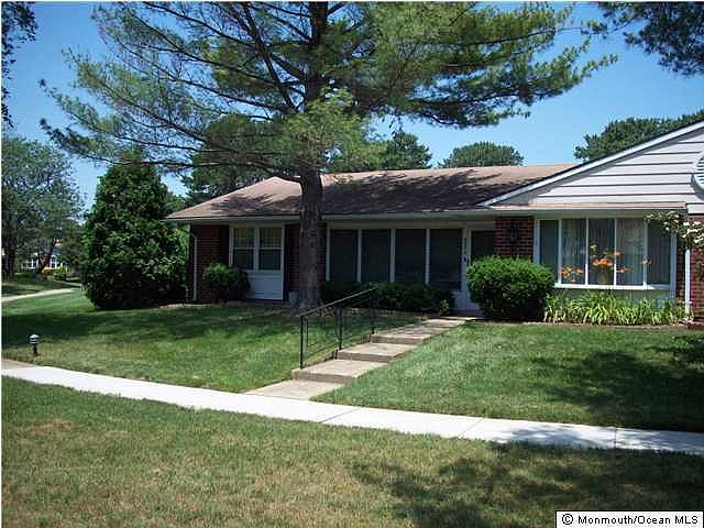1st image of 995 Argyll Circle #A