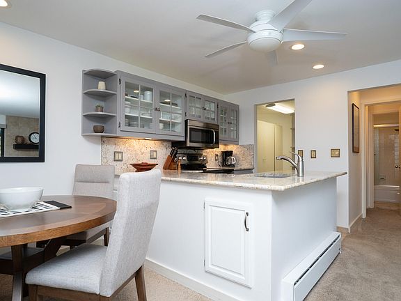 5th image of 2265 Bonne Vie Condo Dr