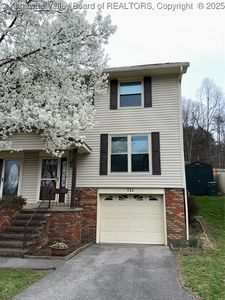 711 Woodland Dr, Nitro, WV, 25143