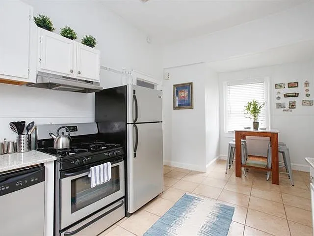 3 bed, 2.0 bath, 1257 sqft, $2,550 — Photo 4