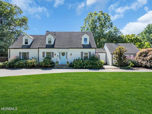 2nd image of 345 Chapel Hill Road