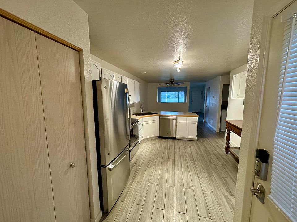 1st image of 3398 W Lilac Ct #C