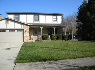6127 Catawba Dr, Grove City, OH