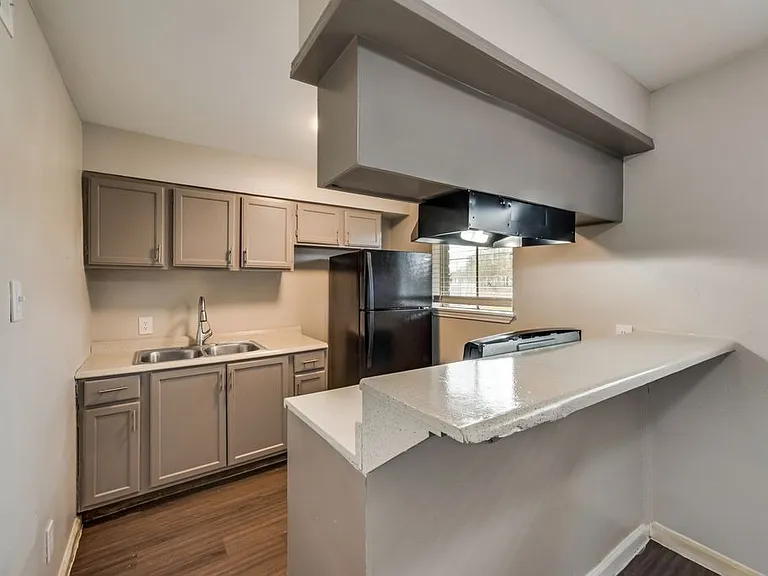 The Blanca Apartments — Photo 10