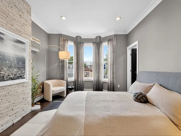 129 Prospect Street image 9 of 34