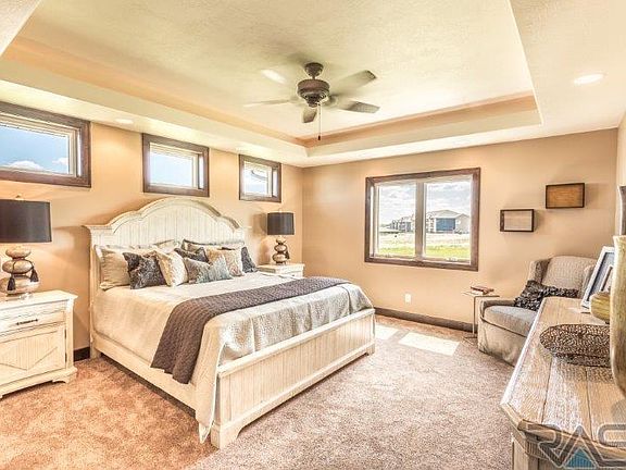 4th image of 7400 S Chatworth Cir