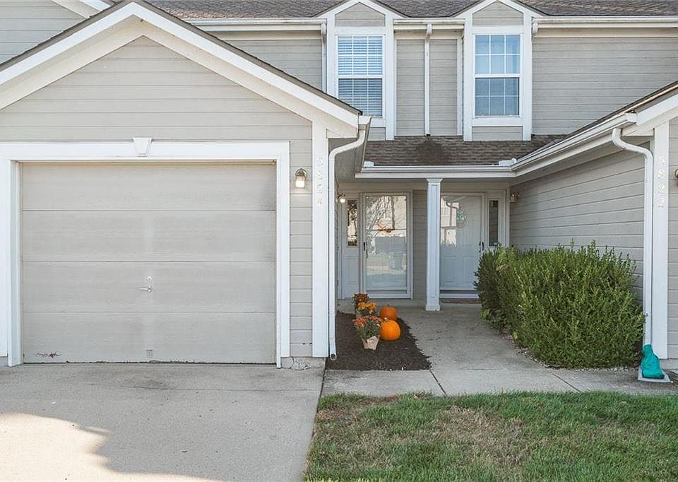 1st image of 5824 NW Plantation Ln