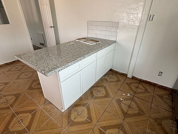 2nd image of 7602 W Whitton Ave #2