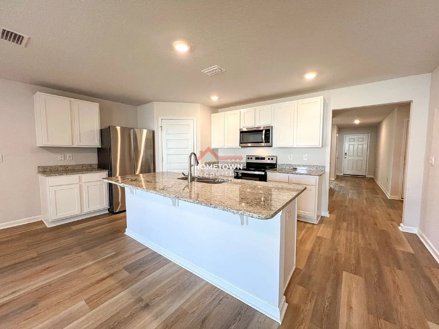 4 bed, 2.0 bath, 1787 sqft, $1,950 — Photo 3