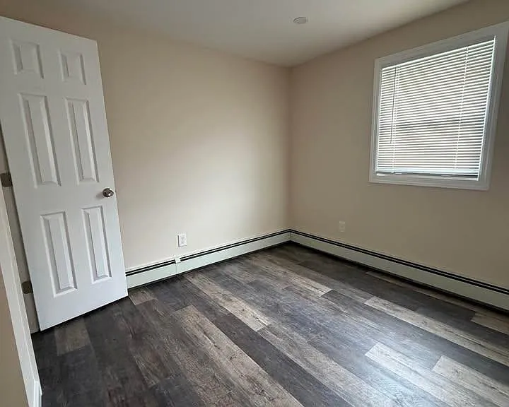 16 Bellport St #5 — Photo 3