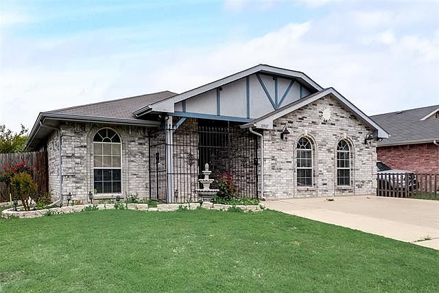 1st image of 10907 Vaquero Dr