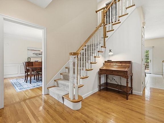 4th image of 29 Brastow Dr