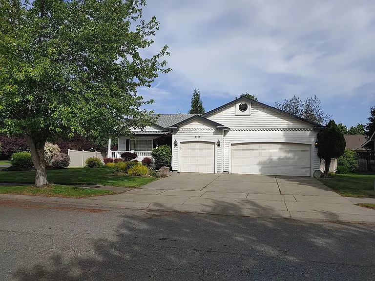 5765 N Stafford Rd — Photo 2