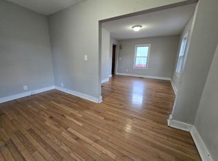 121 Auburn St #1A, New Haven, CT 06511