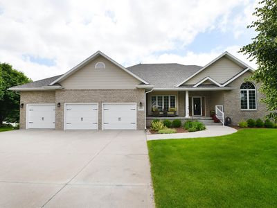 2704 W 47th St, Kearney, NE, 68845