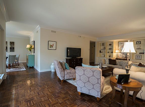 3rd image of 501 Oakwood Ave APT 1C