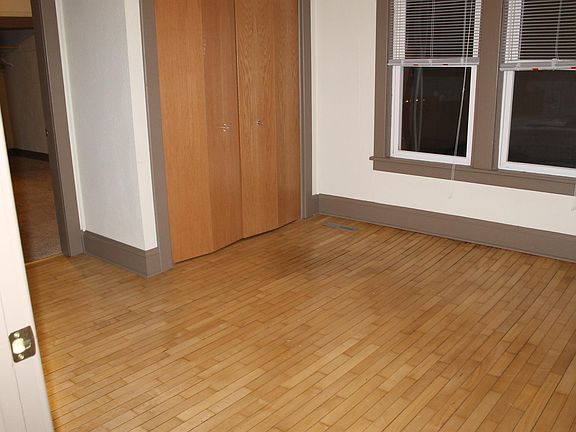 4th image of 106 N Lincoln Ave