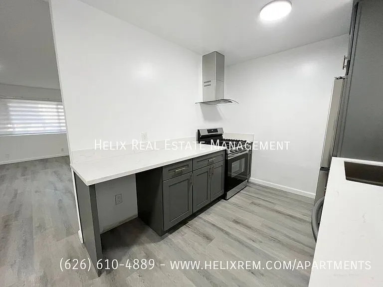 1063 Justin Ave #10 — Photo 11