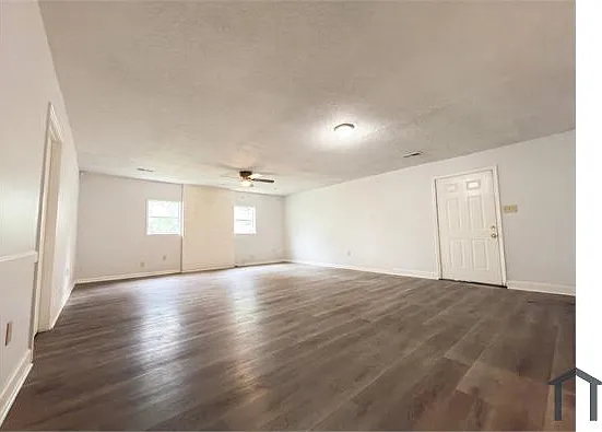 4 bed, 1967 sqft, $1,650 — Photo 4
