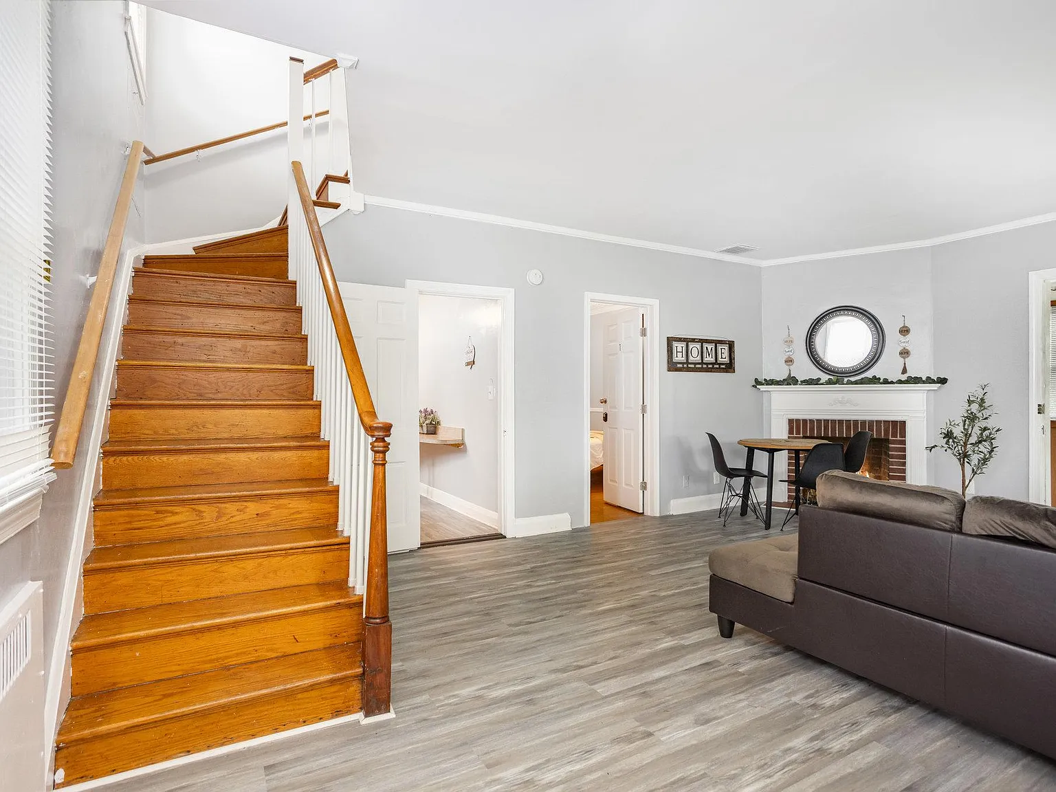 4 bed, 2.0 bath, 2500 sqft, $866 — Photo 4