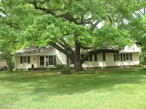 4125 Robin Dr, Jackson, MS 39206