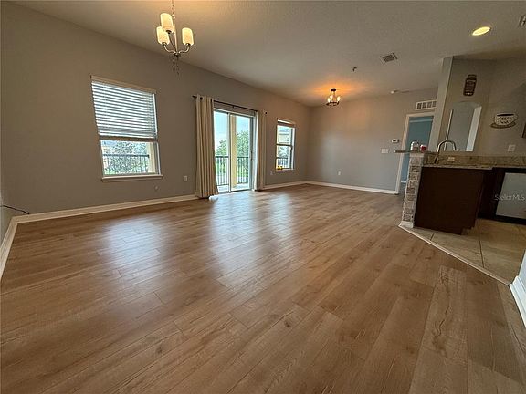 5th image of 2113 Betsy Ross Ln #A