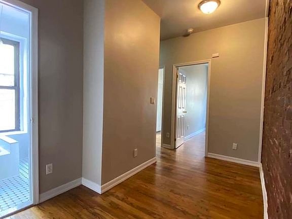 4th image of 503 E 73rd St #5N