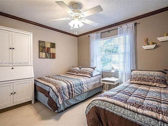5th image of 622 Waterside Dr #622