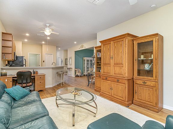 5th image of 2929 Vallejo Way