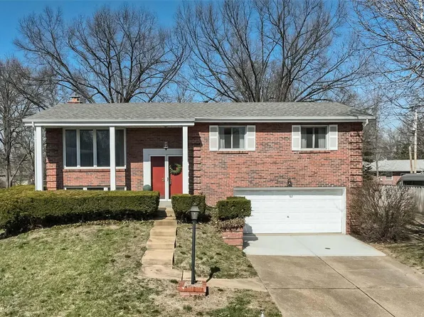 5831 Five Oaks Pkwy, Saint Louis, MO 63128