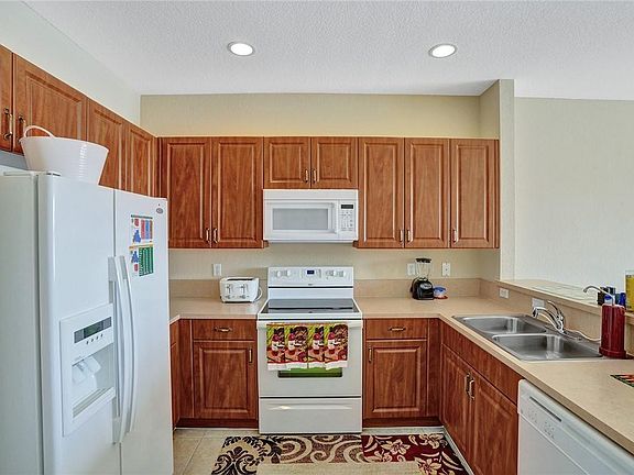 3rd image of 1417 NW 34th Way