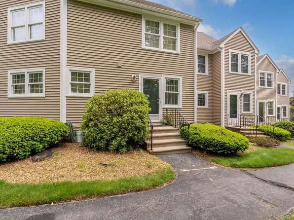 7 Hovey Pond Dr, North Grafton, MA 01536