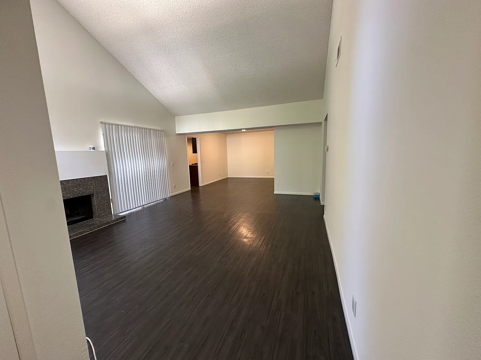 2 bed, 1300 sqft, $3,850 — Photo 3
