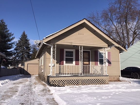2nd image of 538 River Ln