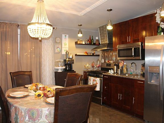 Kitchen/Dinning/Coffee Bar